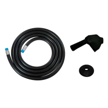 Kit para abastecimento Lubmix, composto por uma mangueira de abastecimento preta enrolada com terminais prensados e protetores azuis nas pontas, acompanhada de uma capa protetora de bico em plástico preto e um protetor antirrespingo também em preto.